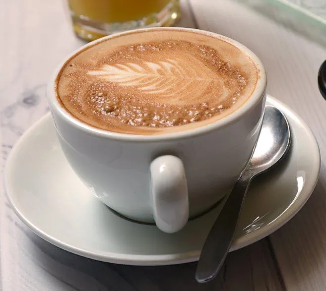 קפה אופטימי בטיילת אילת